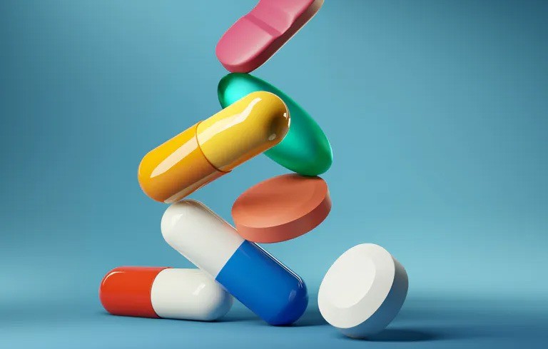 Đột quỵ xuất huyết não uống Clopidogrel 75mg được không?