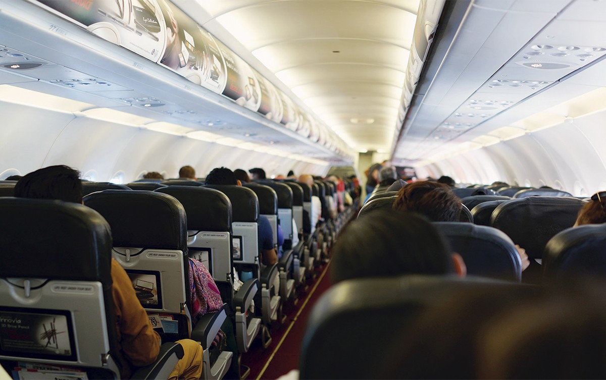 Sau đột quỵ có được đi máy bay, xe khách?