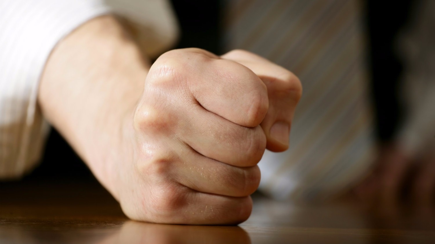 Bệnh nhân đột quỵ dễ tức giận, nguyên nhân do đâu?