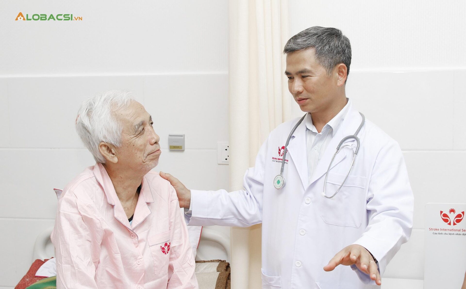 Cần Thơ: Làm sao khám với TS.BS Trần Chí Cường chuyên về đột quỵ?