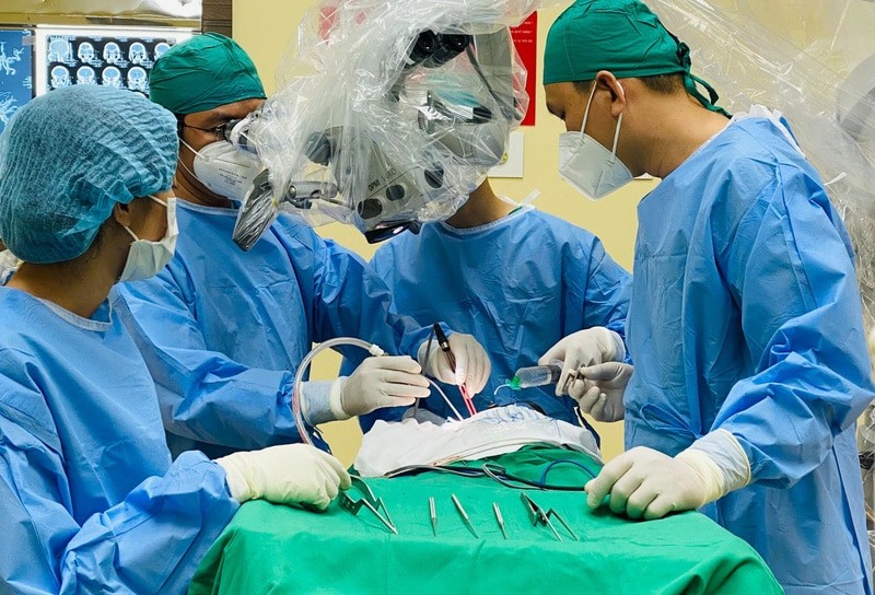 Đột ngột ngất kéo dài 30 phút, vào viện mới biết vỡ túi phình mạch máu não