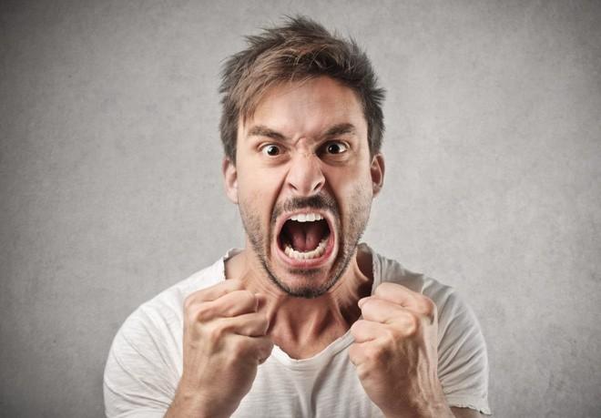 Giận dữ, cảm giác tội lỗi có thể gây ra đột quỵ