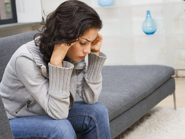 Mệt mỏi khi chăm sóc người thân bị đột quỵ, làm sao để vượt qua?