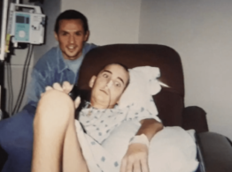 Người đàn ông Mỹ kể lại câu chuyện ám ảnh đột quỵ năm 14 tuổi