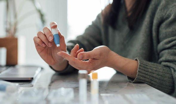 6 dấu hiệu cảnh báo quan trọng về mức cholesterol cao nguy hiểm