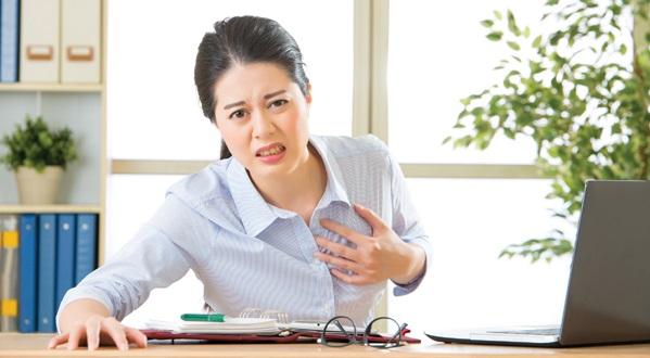 Đau thắt ngực cho thấy nguy cơ đau tim hoặc đột quỵ đang đến gần