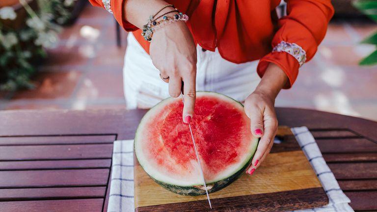 12 loại thực phẩm giúp giảm cơn đau đầu hoặc đau nửa đầu