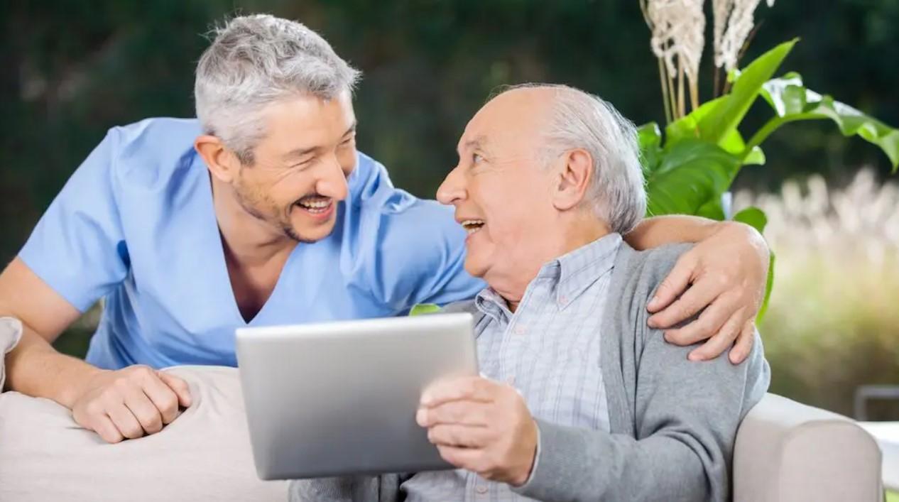 Liệu pháp ngôn ngữ giúp phục hồi giọng nói sau đột quỵ