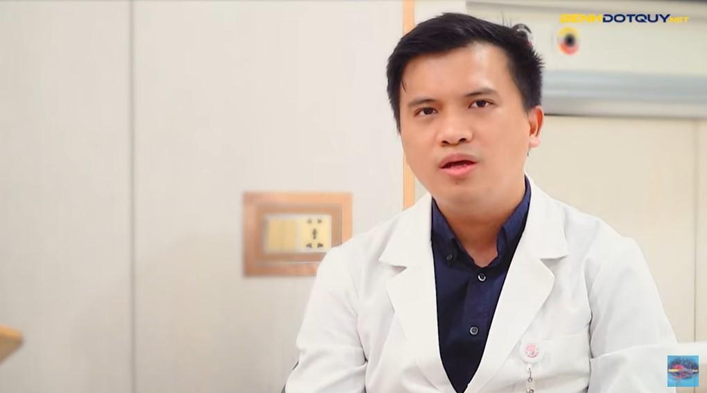 Yếu liệt nửa người sau đột quỵ: Chăm sóc và tập luyện sao cho đúng?