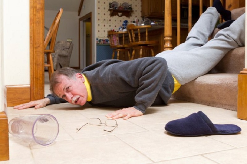 Té ngã sau đột quỵ sẽ khiến bạn bị chấn thương và kéo dài thời gian hồi phục hơn.