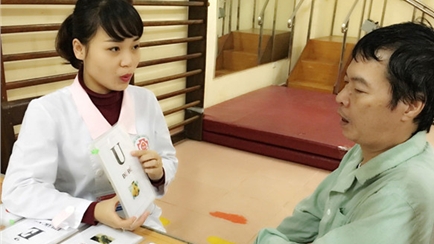 Phương pháp phục hồi rối loạn ngôn ngữ sau đột quỵ?