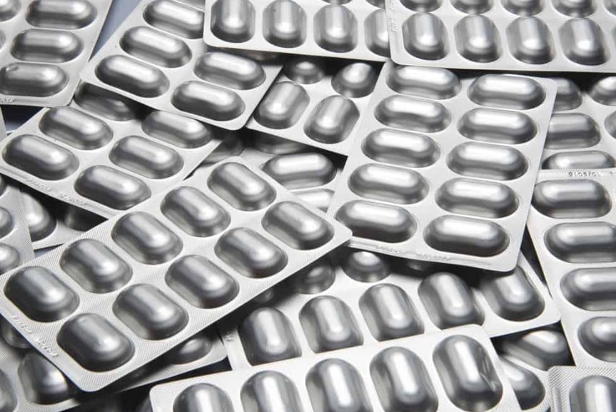 Khuyến cáo bắt đầu điều trị Atorvastatin với liều thấp nhất thuốc có tác dụng, sau đó có thể điều chỉnh liều theo nhu cầu