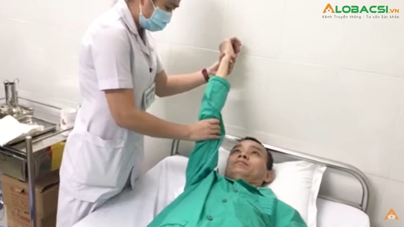 Vật lý trị liệu cần tập sớm và liên tục để đạt được hiệu quả mong muốn.