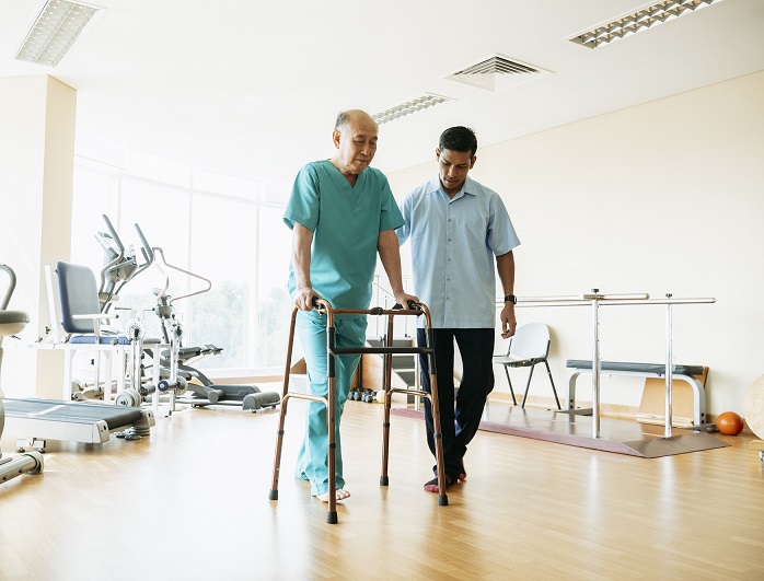 Làm sao để phục hồi chức năng vận động sau đột quỵ?