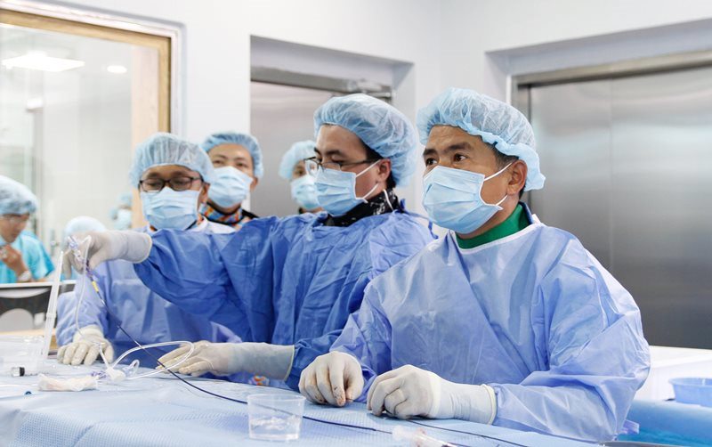 Can thiệp nội mạch là gì và thực hiện ra sao?