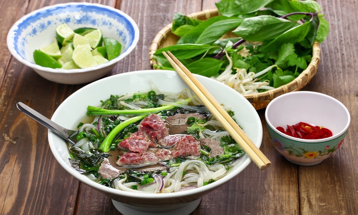 Húng quế có thể là một loại thảo mộc rất an toàn và lành mạnh để thêm vào chế độ ăn uống của bất kỳ ai.