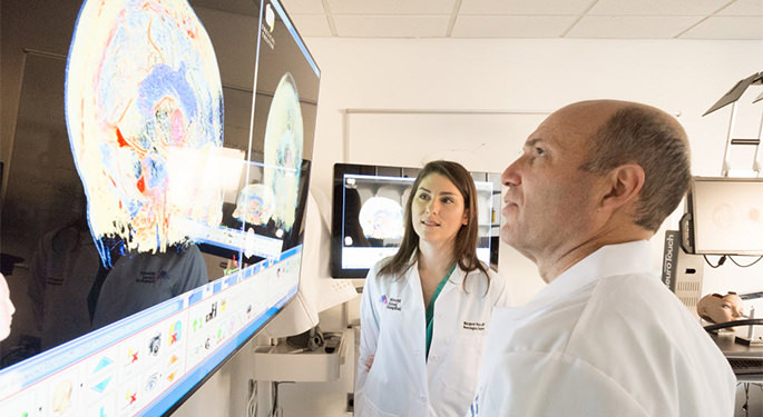 Điều trị dị dạng mạch máu não sẽ phụ thuộc vào độ tuổi, tình trạng, sức khỏe thể chất, kích thước và vị trí của các mạch máu bất thường.