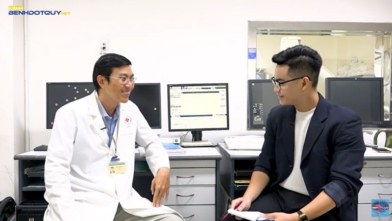 Dị dạng mạch máu tủy: Cách điều trị và thời gian phục hồi bao lâu?