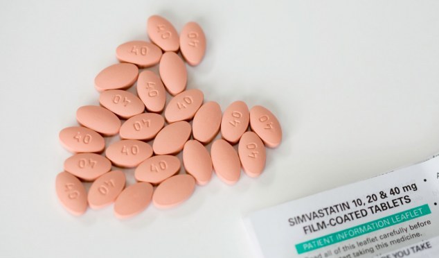 Simvastatin, còn được gọi là biệt dược Zocor, là một loại thuốc hạ lipid máu có nguồn gốc tổng hợp từ sản phẩm lên men của Aspergillus terreus