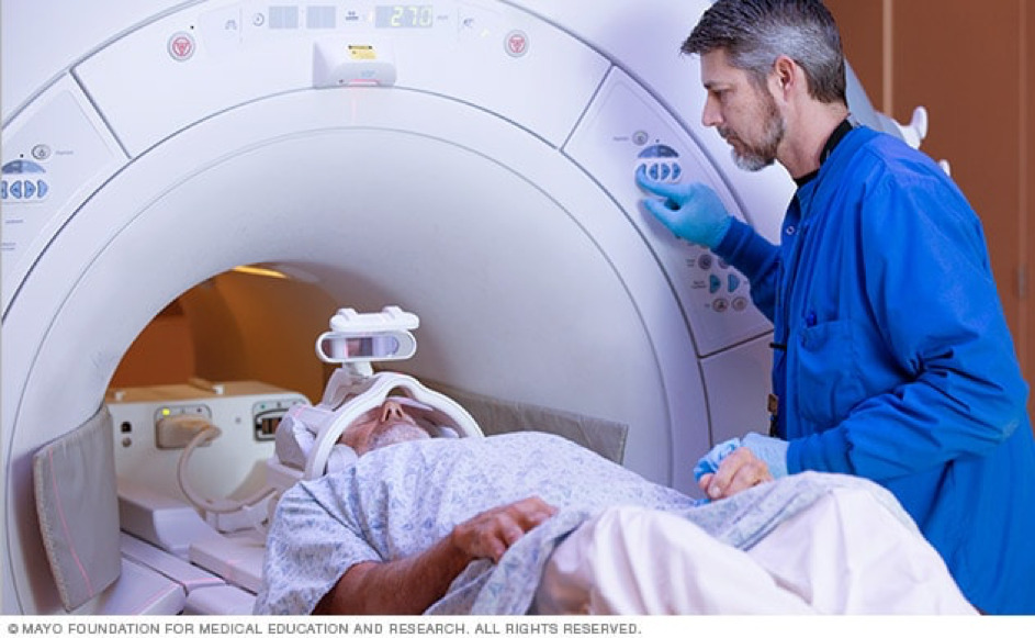 MRI não thường được sử dụng để giúp chẩn đoán bệnh đa xơ cứng.