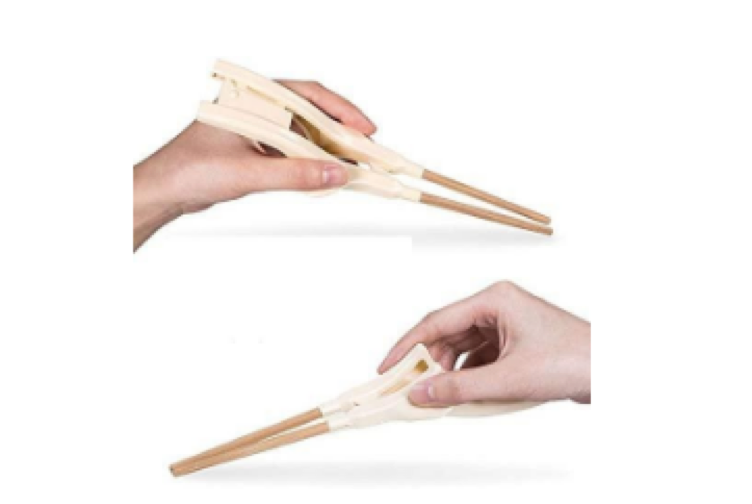 Đũa thông minh giúp hỗ trợ chức năng bàn tay cho bệnh nhân đột quỵ.