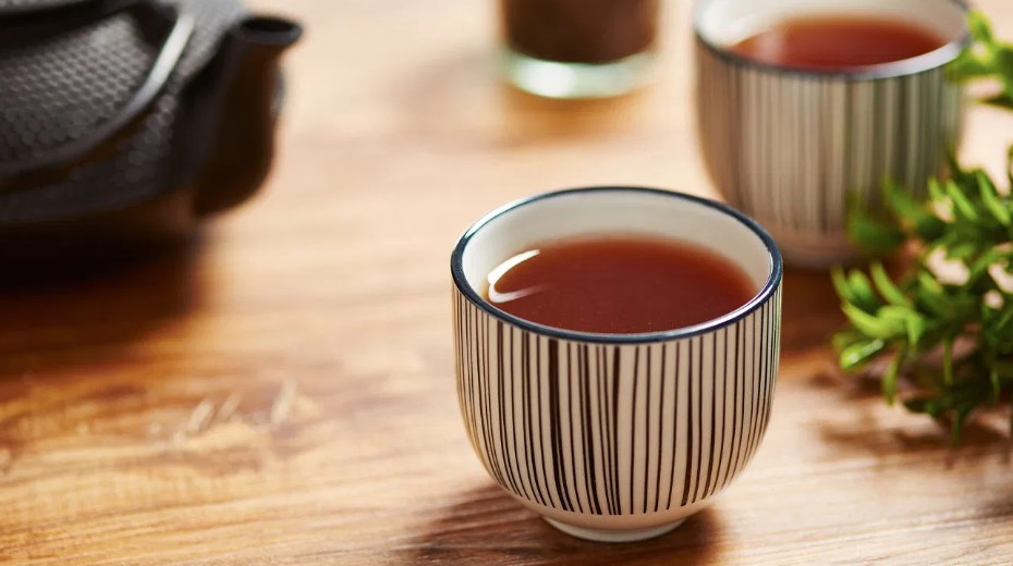 Trà hương thảo còn có khả năng kích thích hệ thống tuần hoàn máu, cải thiện lưu lượng máu qua cơ thể vì trà giúp chống đông máu.