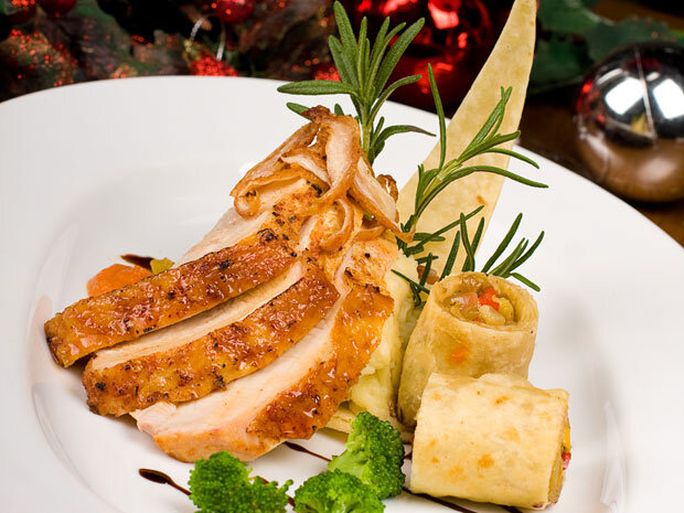 Hương thảo đã được sử dụng trong nấu ăn và làm thuốc thảo dược trong hàng nghìn năm.