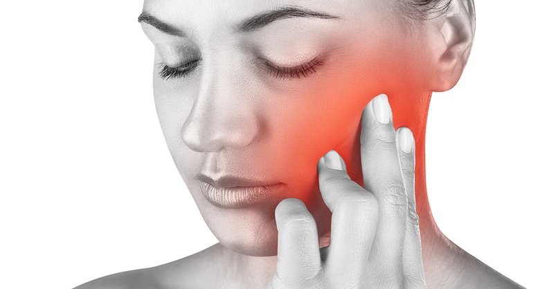 Yếu tố nguy cơ duy nhất được xác nhận đối với u xơ thần kinh thính giác là có cha hoặc mẹ mắc chứng rối loạn di truyền hiếm gặp neurofibromatosis loại 2.