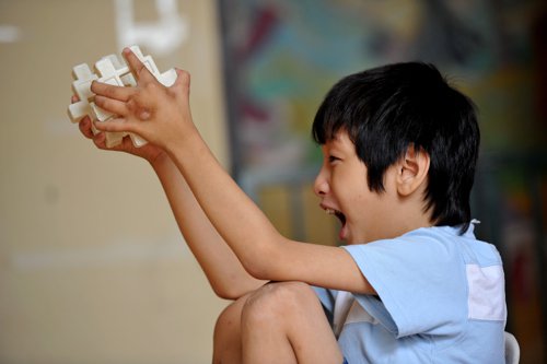 Mẹ bầu nên siêu âm đầu định kỳ cho tất cả trẻ sinh trước 30 tuần.