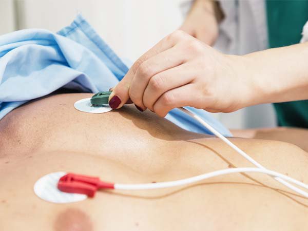 Trước khi đeo máy holter điện tâm đồ 24 giờ, bệnh nhân cần lưu ý điều gì?