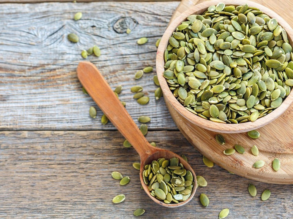 Bí ngô chứa nhiều chất chống oxy hoá, hỗ trợ giảm nguy cơ các bệnh mãn tính và các vitamin hỗ trợ hệ miễn dịch.