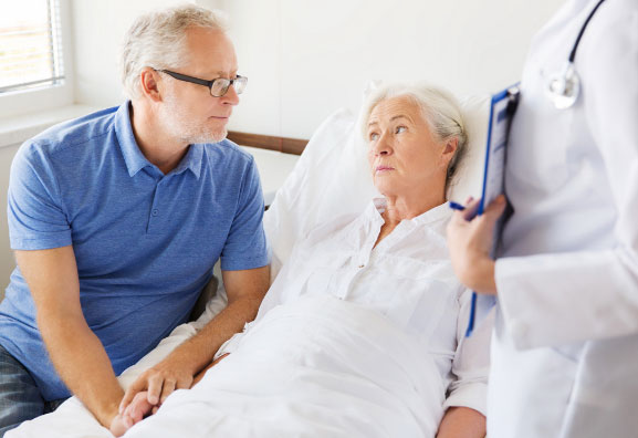 Bệnh nhân đột quỵ nằm lâu có nguy cơ cao bị teo cơ.