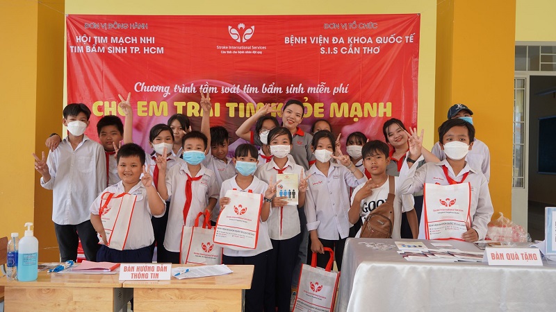 Long An: Gần 140 trẻ được tầm soát tim bẩm sinh miễn phí