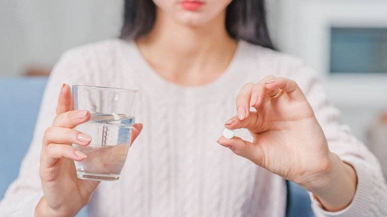 Bạn không nên ngừng sử dụng thuốc này đột ngột bởi điều này có thể khiến tình trạng bệnh trở nên tồi tệ hơn.