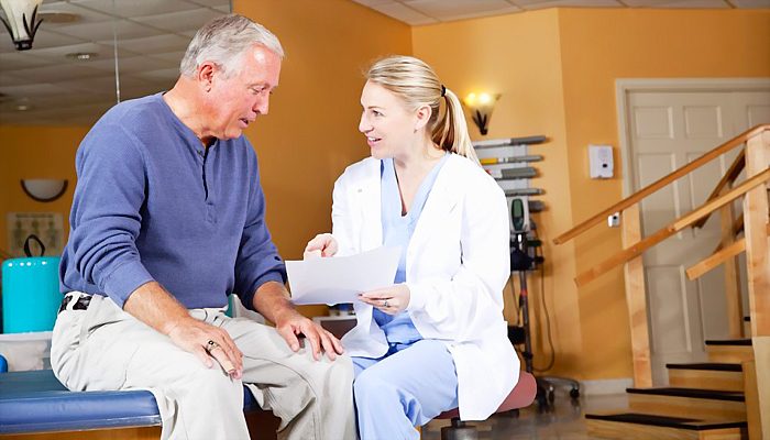 Chăm sóc bệnh nhân đột quỵ gồm những gì?