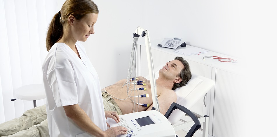 Điện tâm đồ là phương pháp theo dõi hoạt động, tốc độ cũng như nhịp điệu của tim.