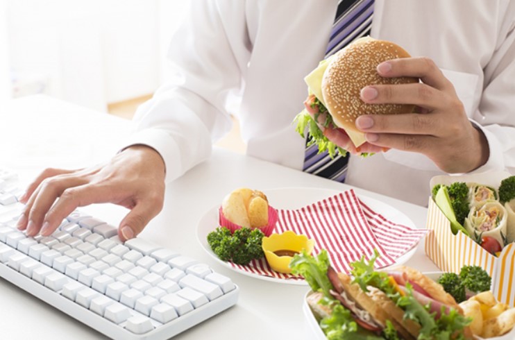 Chế độ ăn uống kém lành mạnh làm tăng nguy cơ đột quỵ của bạn