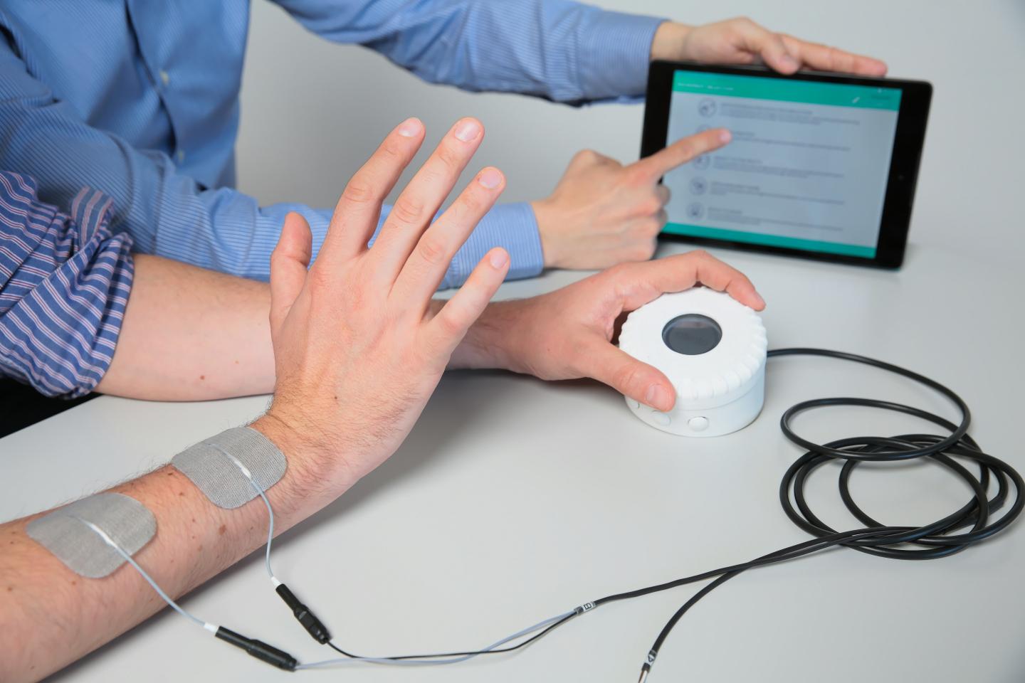 Kích thích điện cho bệnh nhân đột quỵ có thể giúp kích hoạt các phần não bị tổn thương