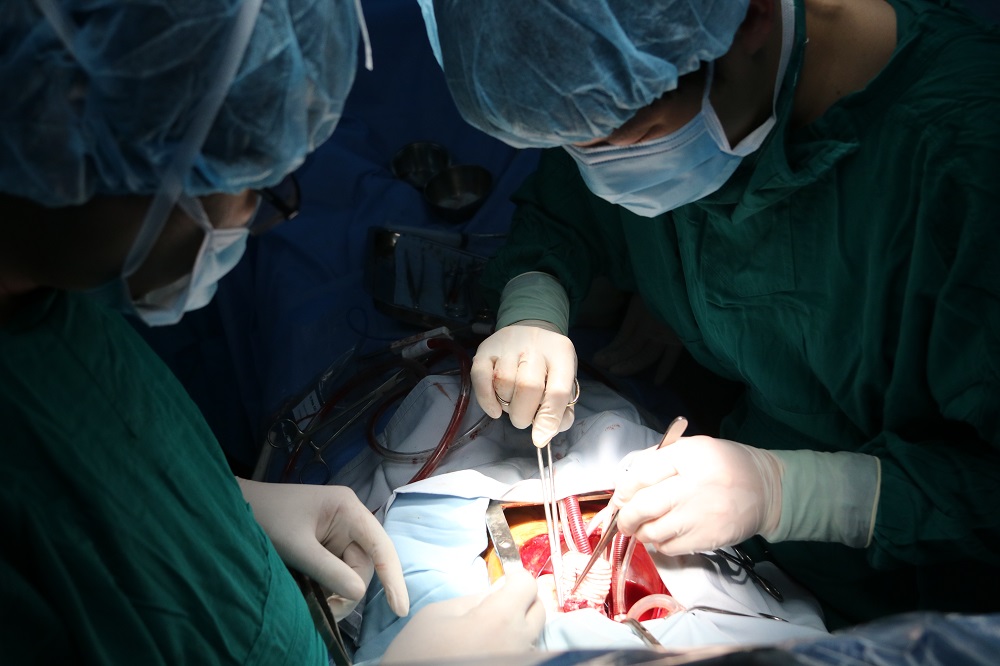 Phẫu thuật van động mạch chủ và những điều cần biết