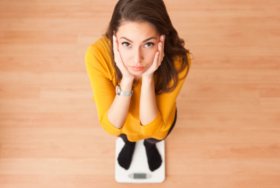 Ăn uống kém sẽ khiến bạn thiếu chất dinh dưỡng và ảnh hưởng đến việc phục hồi sau đột quỵ