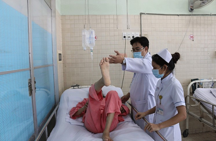 Bệnh viện Chợ Rẫy cứu sống ca đột quỵ nặng trên nền lupus ban đỏ cho bệnh nhân 48 tuổi.