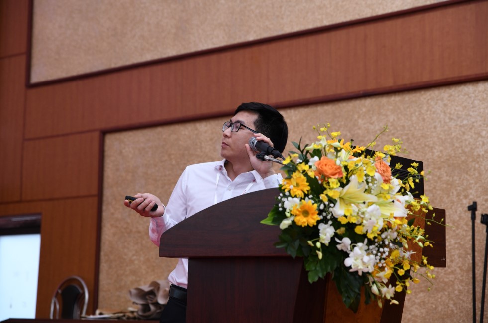 ...Và BS Mai Văn Muống từ Bệnh viện Đa khoa Quốc tế S.I.S Cần Thơ với những nội dung hấp dẫn góp phần đem đến hội nghị các góc nhìn trong bệnh lý thần kinh - đột quỵ đầy đủ, đa dạng