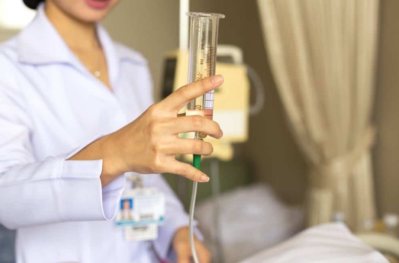 Khi nào bệnh nhân đột quỵ phải nuôi ăn qua ống sonde?