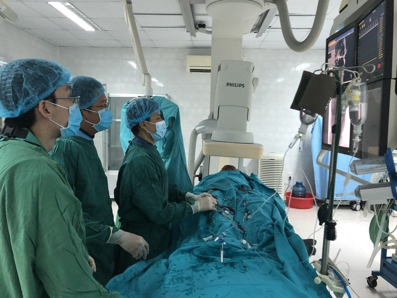 Bệnh nhân được đưa đến bệnh viện càng sớm, khả năng điều trị thành công càng cao.