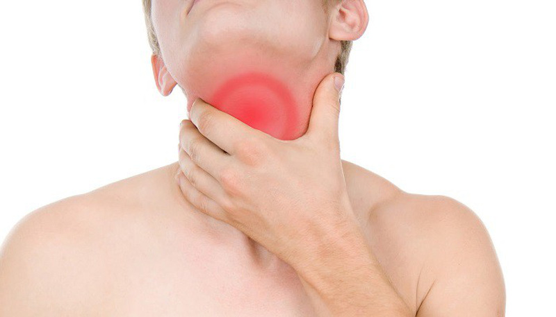 Bác sĩ có thể chụp cắt lớp vi tính (CT) để xác định xem các khối u đã lan đến ngực và bụng hay chưa.