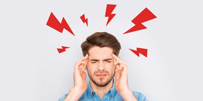 Đau đầu có thể bình thường nhưng cũng có thể là dấu hiệu đột quỵ.