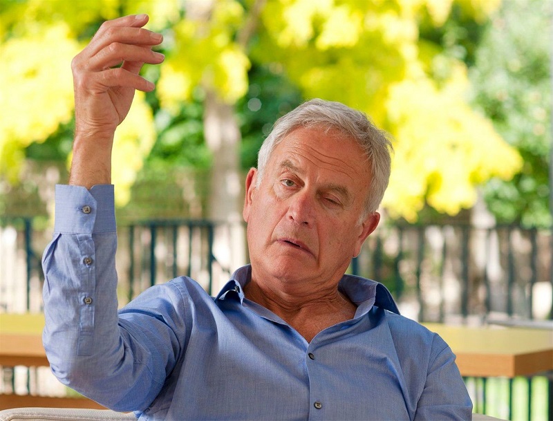 Bạn có thể tê nhẹ ở bên lưỡi khi liệt mặt