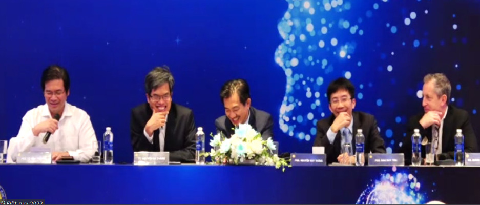 Các phiên thảo luận hết sức sôi nổi