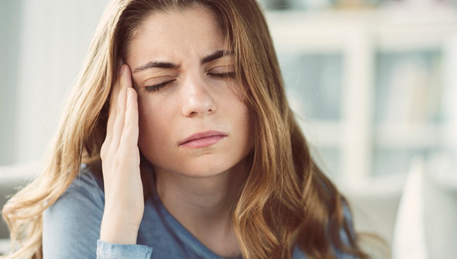 Đau đầu nguy hiểm sẽ kèm theo các dấu hiệu bất thường và nghiêm trọng tăng dần