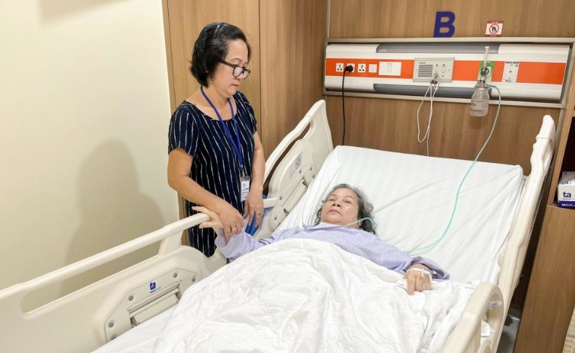 Cụ bà 73 tuổi được thay van tim bằng kỹ thuật mổ ít xâm lấn